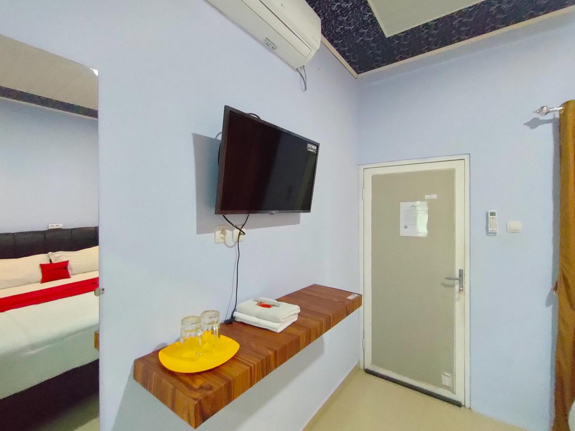 Reddoorz Syariah Near Stasiun Wates Hotell Wates  Exteriör bild