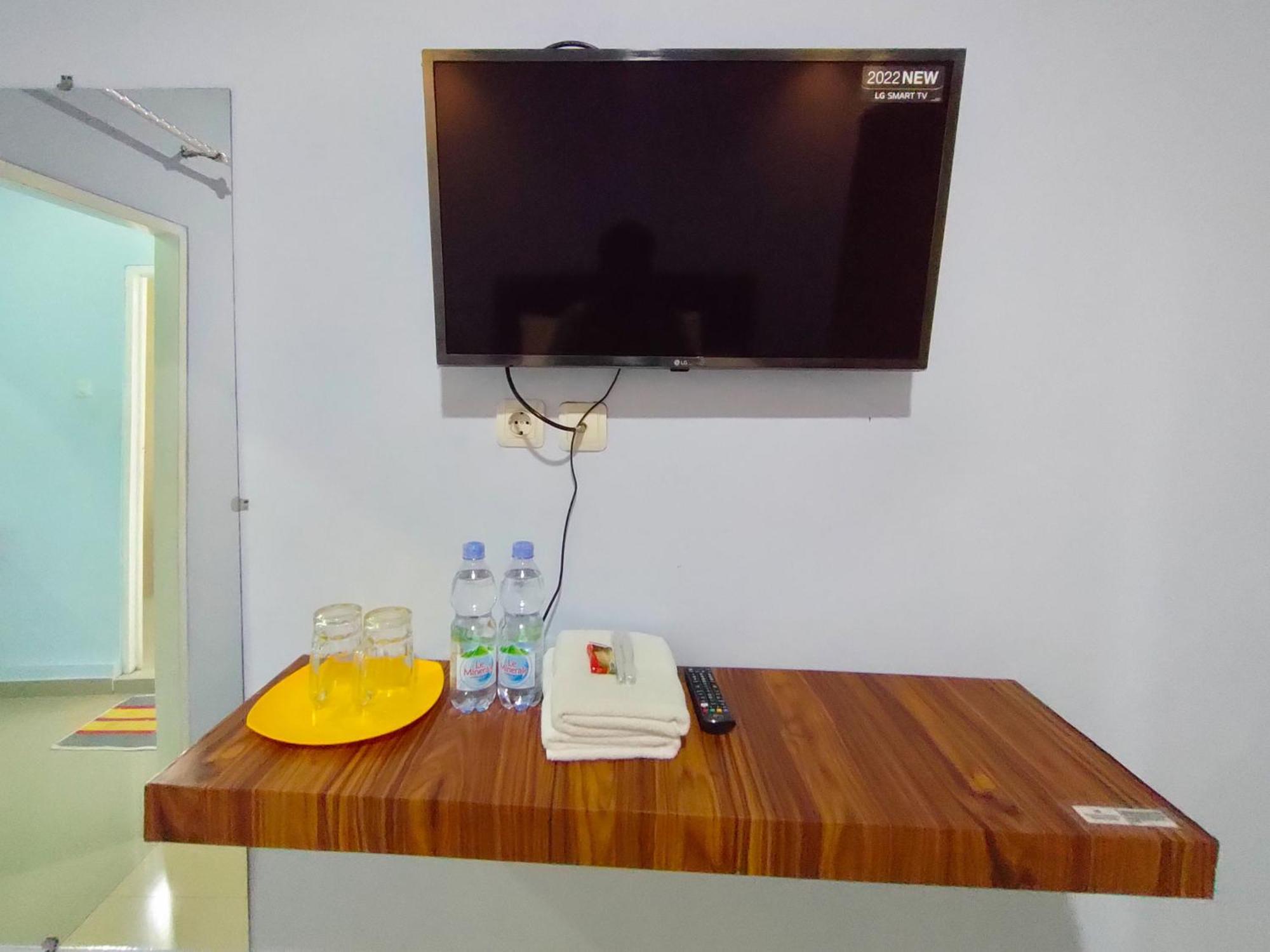 Reddoorz Syariah Near Stasiun Wates Hotell Wates  Exteriör bild